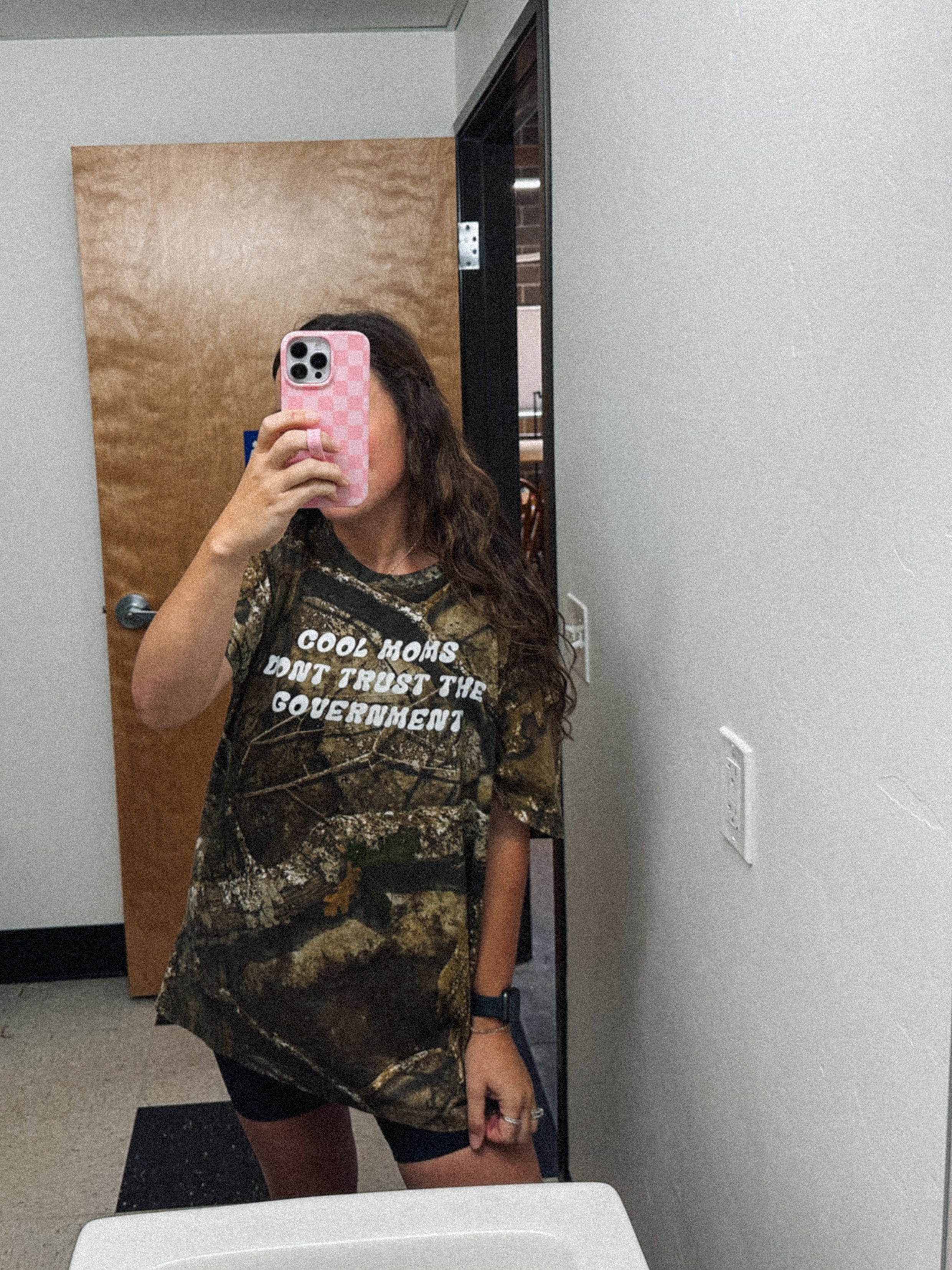 CAMO COOL MOMS DONT TRUST THE GOVT- ADULT SHORT SLEEVE TEE