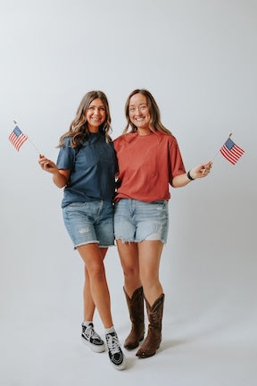 USA CROSS STITCHED EMBROIDERED TEE SHIRT