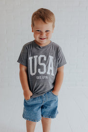 USA EST 1776 - KIDS TEE *WHITE PRINT*