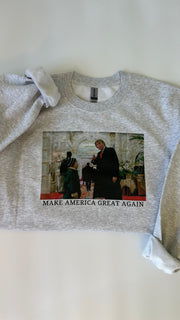 MAGA HOME ALONE SCENE - CREWNECK SWEATER