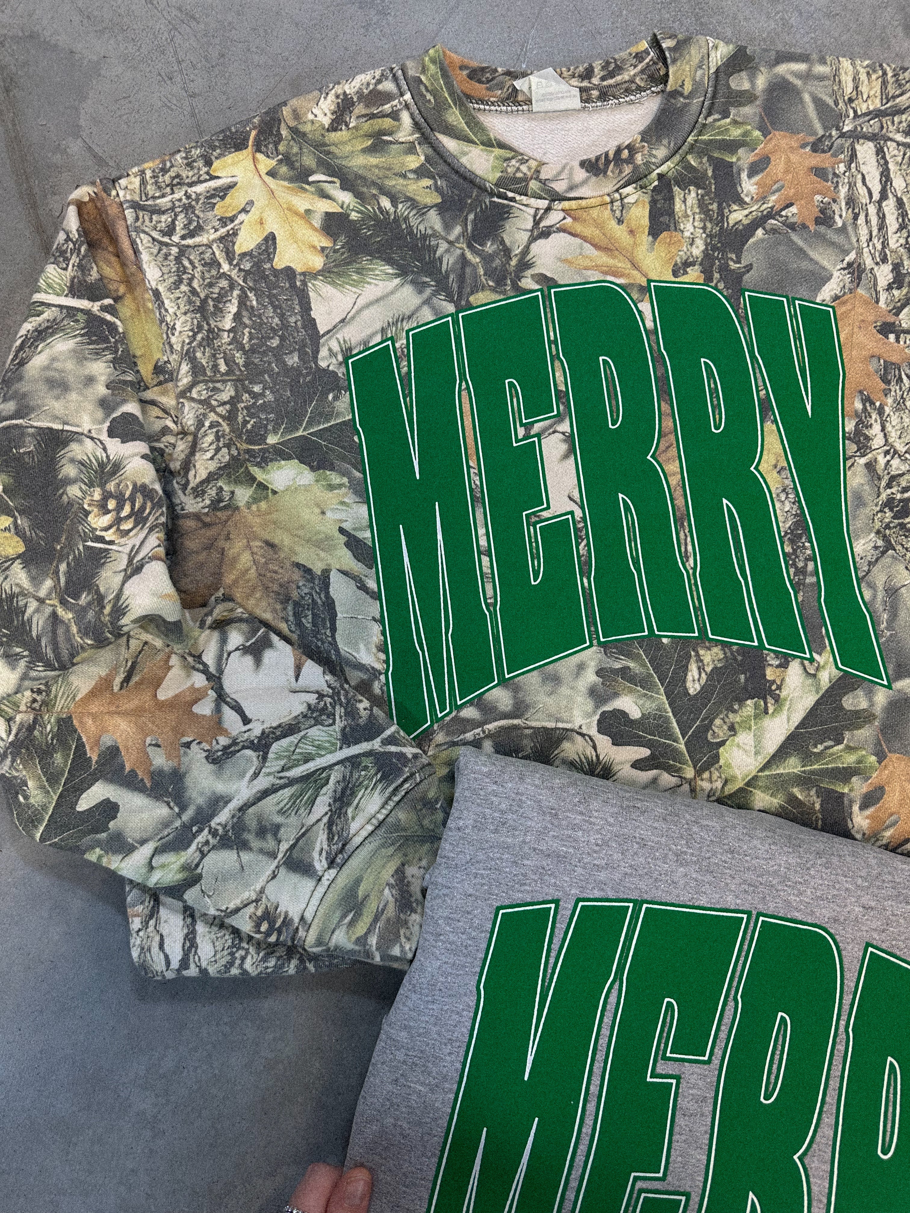 MERRY CHRISTMAS GREEN - ADULT CREWNECK