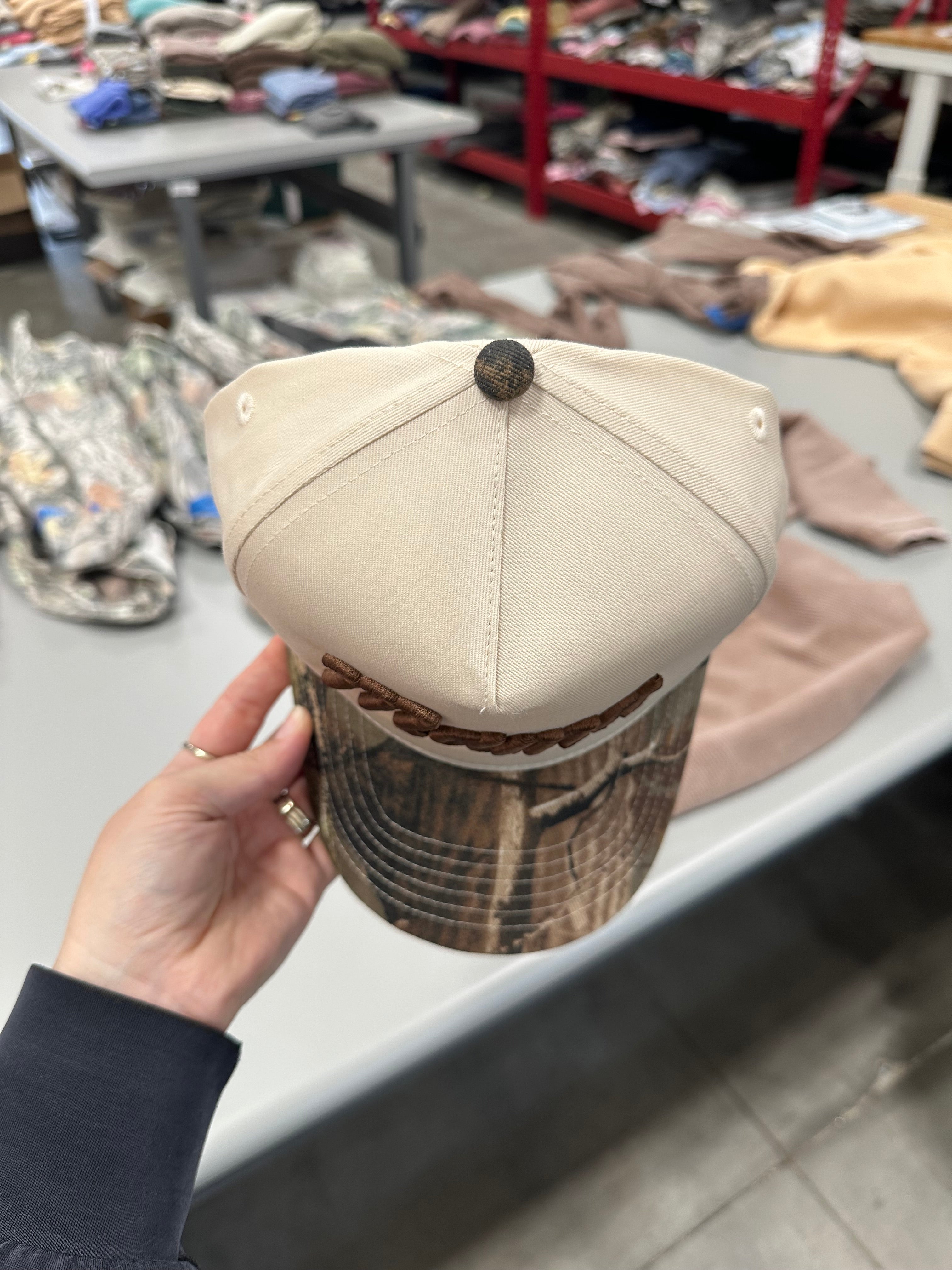 MAMA PUFF EMBROIDERED HAT