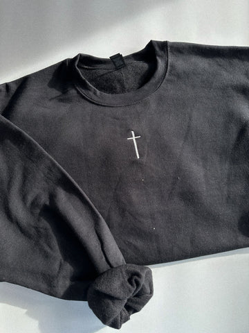 BASIC CROSS EMBROIDERED - REGULAR CREWNECK