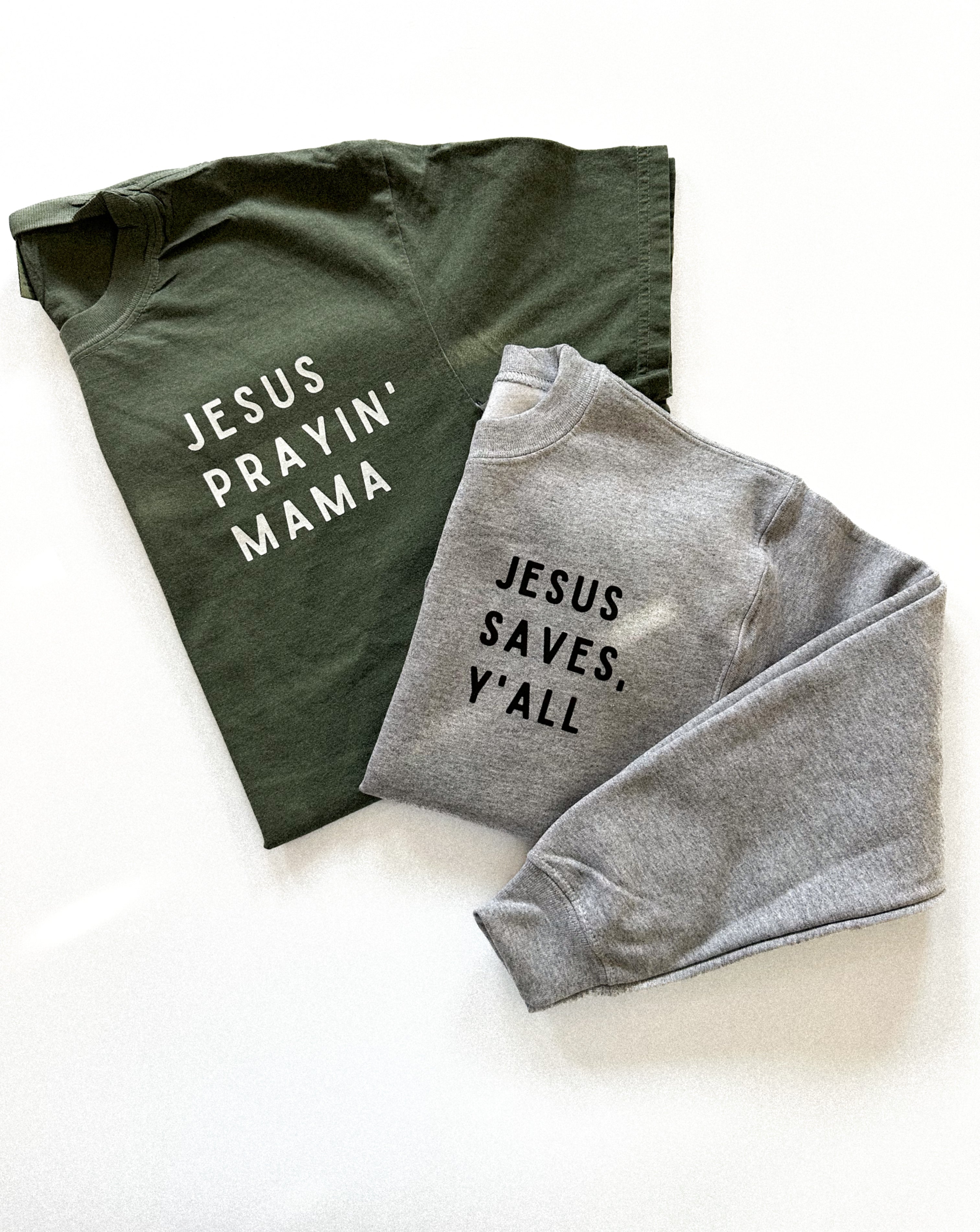 JESUS PRAYIN' MAMA - ADULT TEE