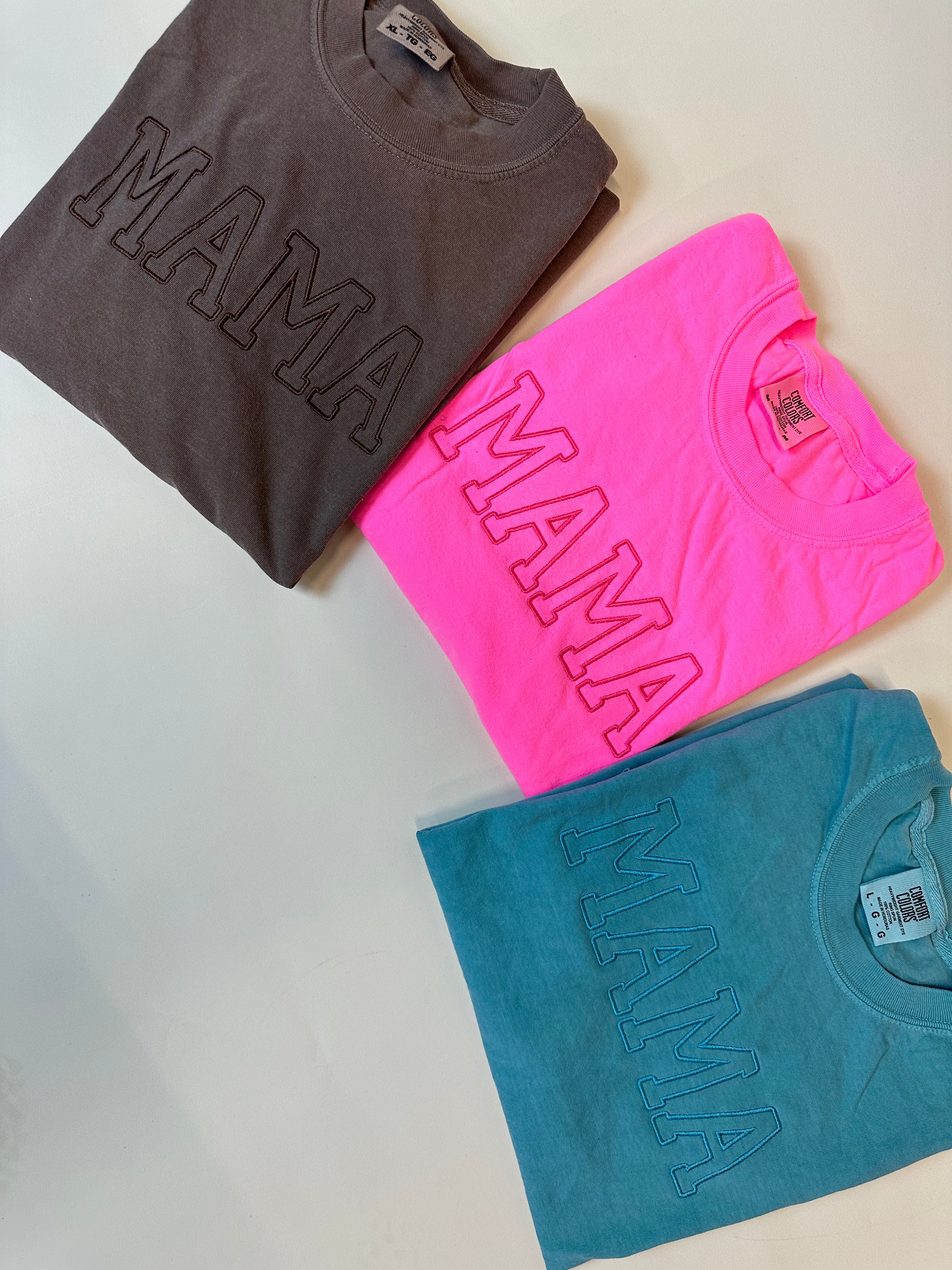 MAMA OUTLINE EMBROIDERED TEE