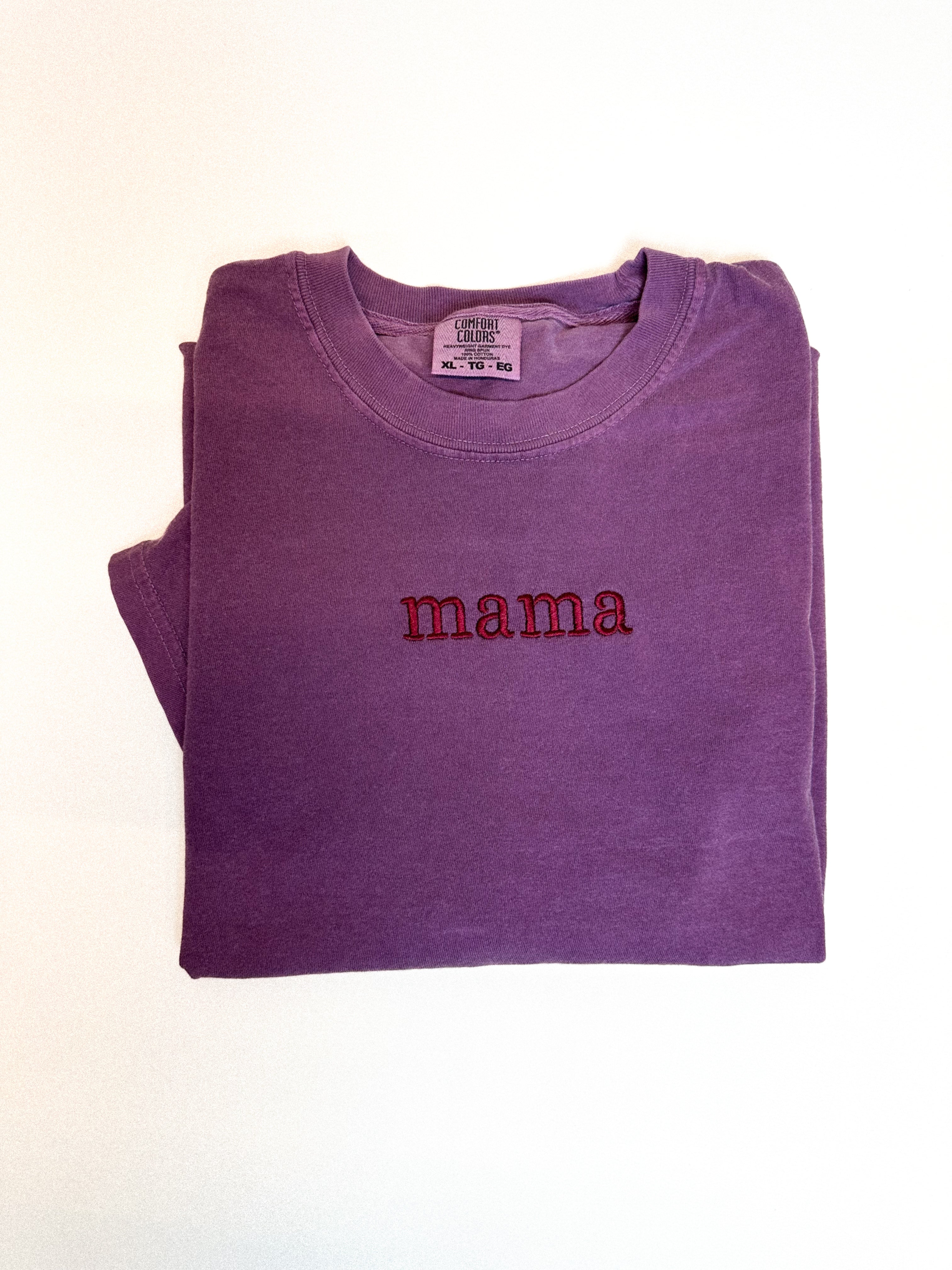 BASIC SMALL MAMA EMBROIDERED TEE