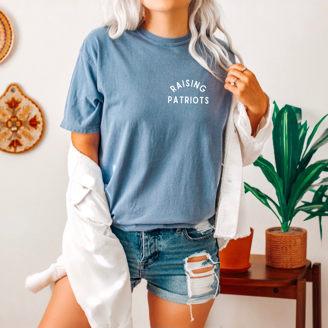 RAISING PATRIOTS - ADULT TEE